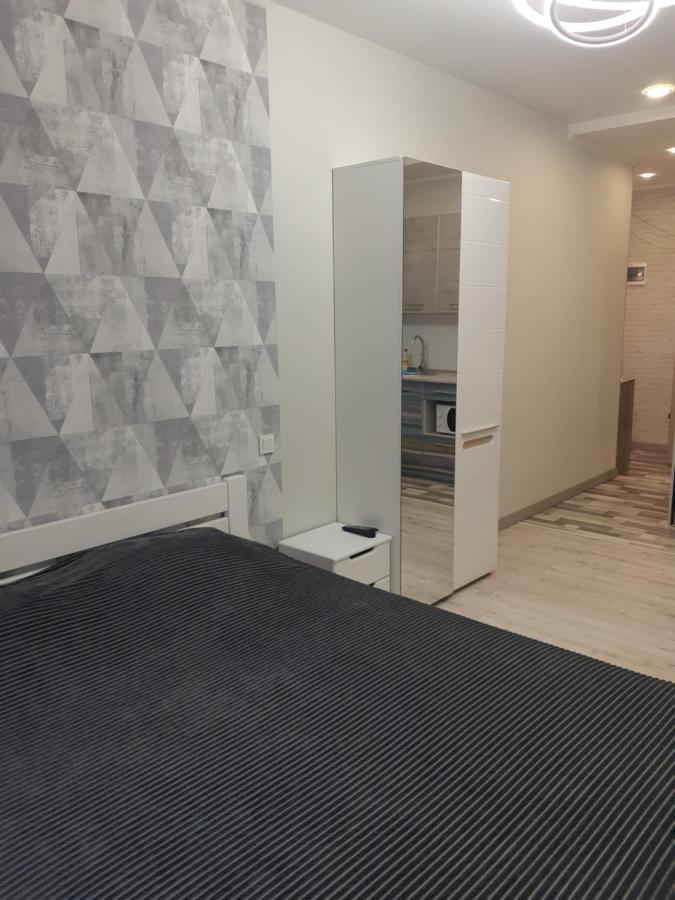 Apartmens On St. Fesenkovskaya 15 Apartment คาร์คิฟ ภายนอก รูปภาพ