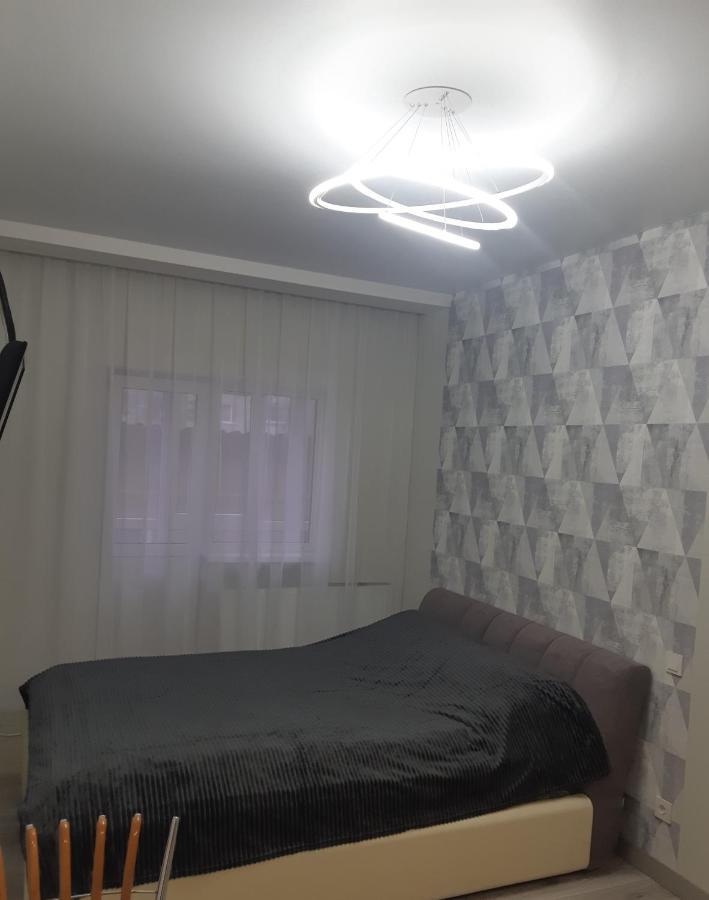 Apartmens On St. Fesenkovskaya 15 Apartment คาร์คิฟ ภายนอก รูปภาพ